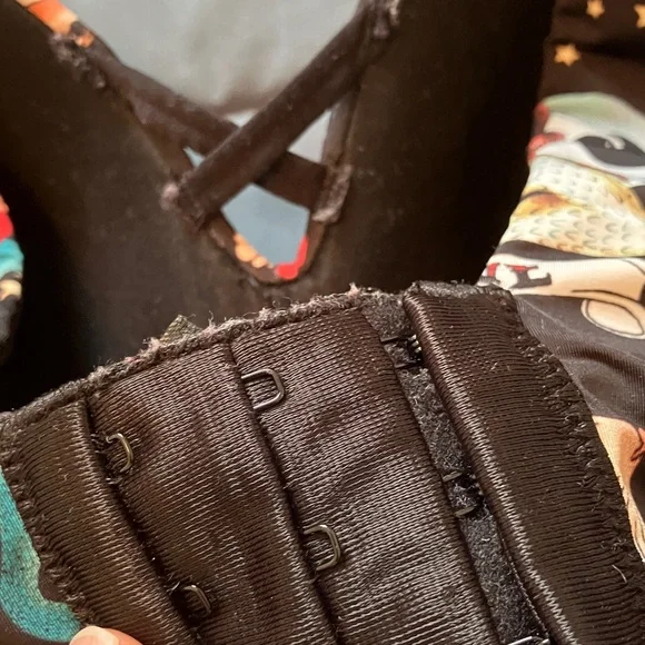 Torrid Curve Bra - Picture 9 of 9